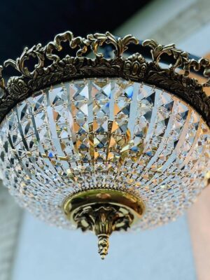 Prabangus krištolinis šviestuvas "Baroque Brilliance"