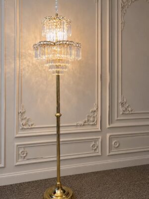 Labai gražus, vintažinis,  Hollywood Regency stiliaus toršeras "Crystalia Sonata"