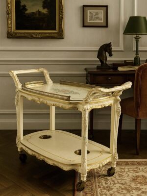 Puošnus itališkas SILIK serviravimo vežimėlis