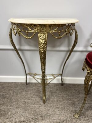 Vintažinė bronzinė konsolytė "Aurelia Console"