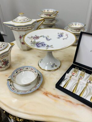 Vokiško „Thomas Bavaria“ porceliano pyraginė ant kojelės