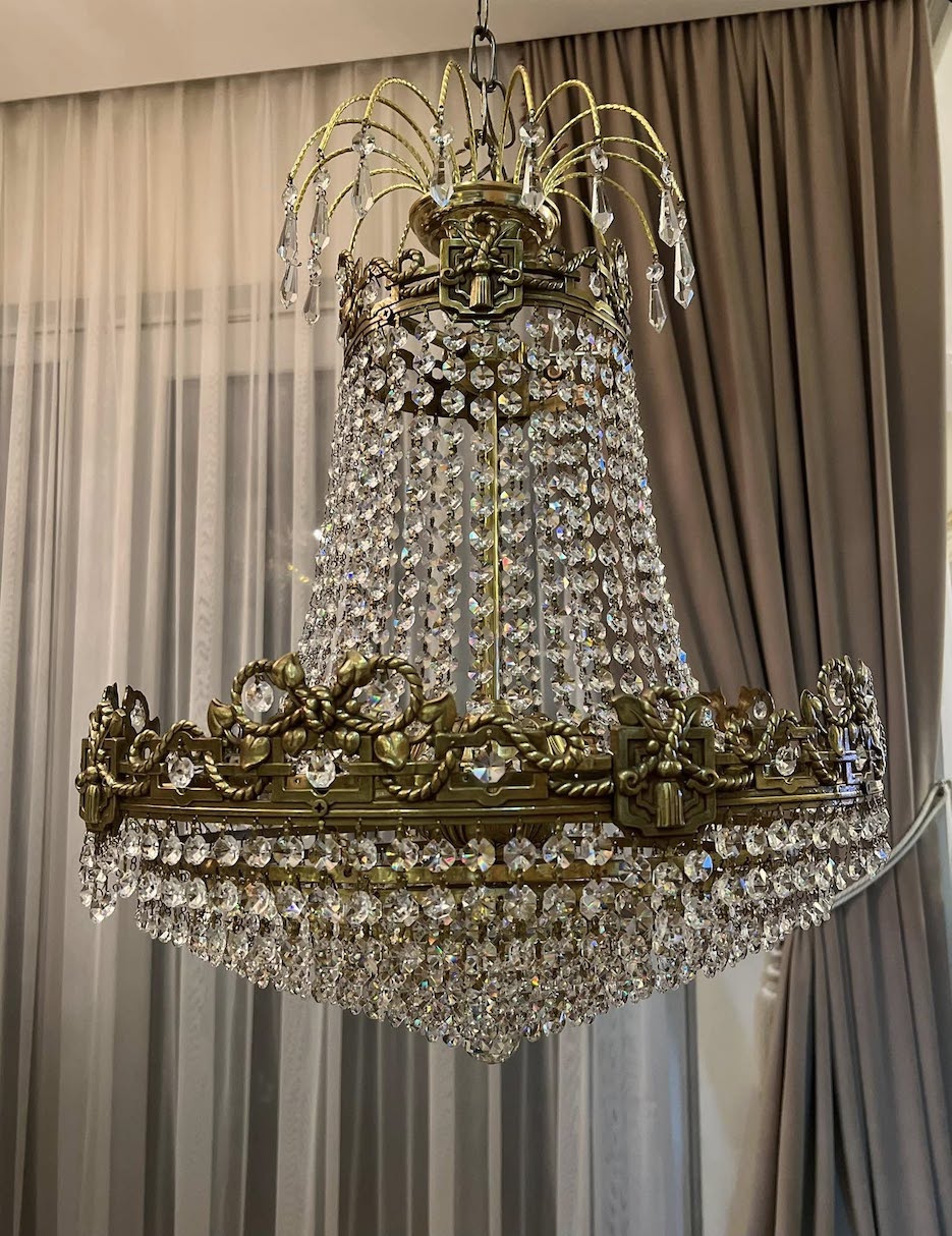 Klasikinio stiliaus, vintažinis žalvarinio rėmo sietynas "Marquise"