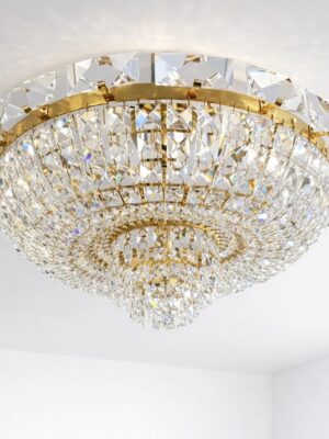 Naudotas krištolo šviestuvas moderniam interjerui "Crystal Frame"