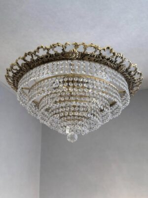 Klasikinio stiliaus krištolo šviestuvas "Valenza Cristallo"