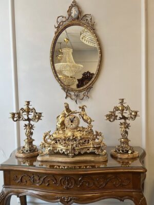 Vintažinis bronzinis laikrodis ir žvakidės "Herloge Empire"