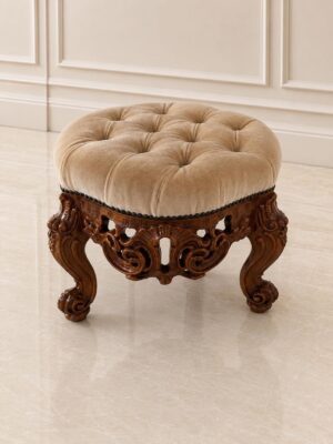 Vintažinis, naudotas baroko stiliaus  pufas " Baroque Pouf"