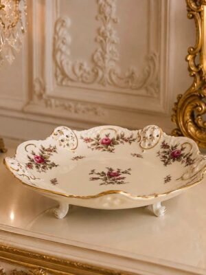 Vintažinė vokiečių Rosenthal porceliano vaisinė iš puošniosios Roses kolekcijos.